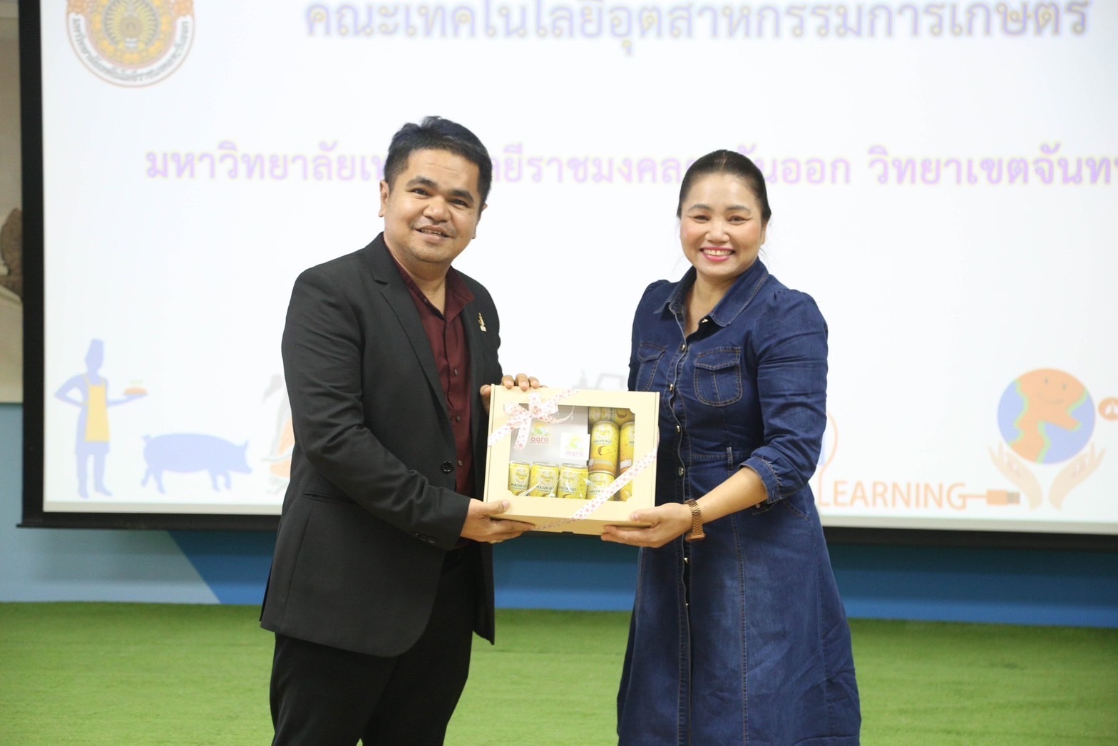 ร่วมแนะแนวประชาสัมพันธ์หลักสูตรที่เปิดสอนของคณะเทคโนโลยีอุตสาหกรรมการเกษตร ให้กับนักเรียนโรงเรียนลำปลายมาศ