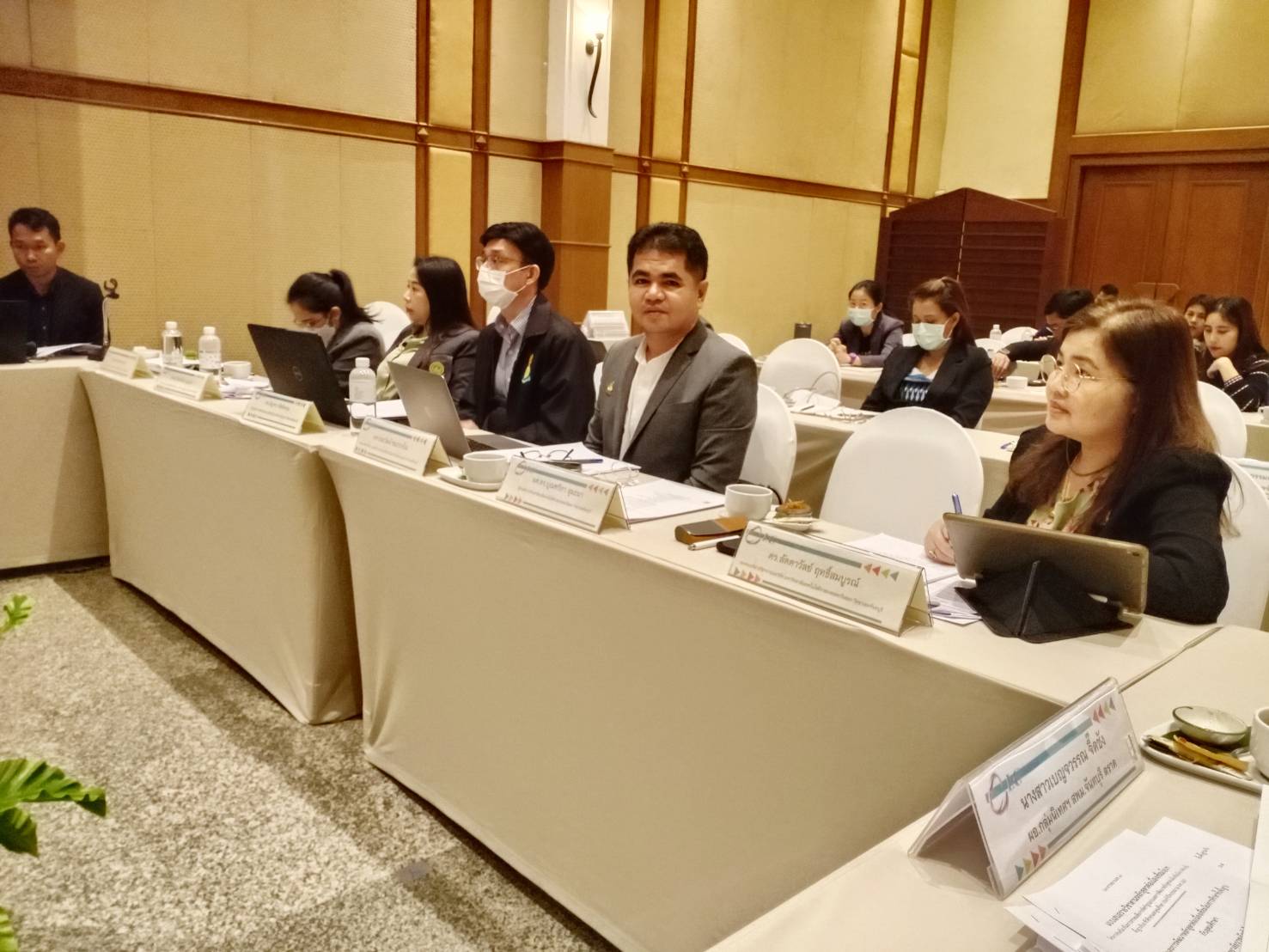 เข้าร่วมการประชุมโครงการส่งเสริมเวทีและประชาคมเพื่อการจัดทำรูปแบบและพัฒนาหลักสูตรต่อเนื่องเชื่อมโยงการศึกษาขั้นพื้นฐานกับอาชีวศึกษาและอุดมศึกษา