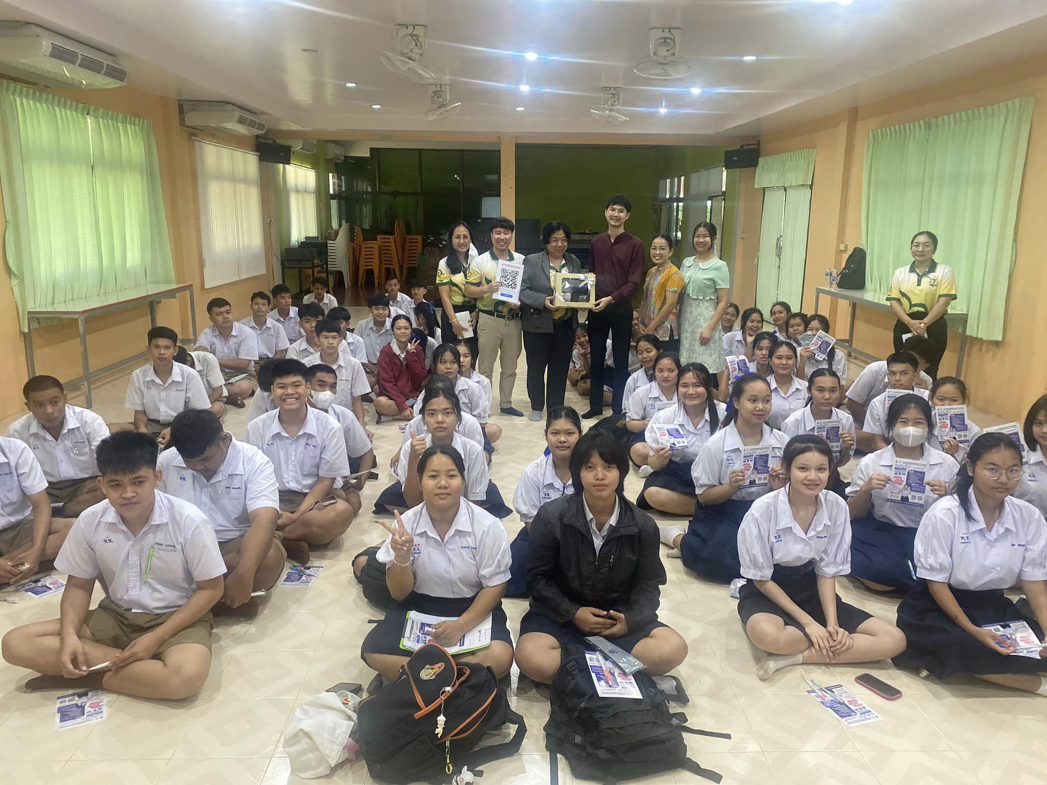 แนะแนวการศึกษาต่อและประชาสัมพันธ์หลักสูตร
