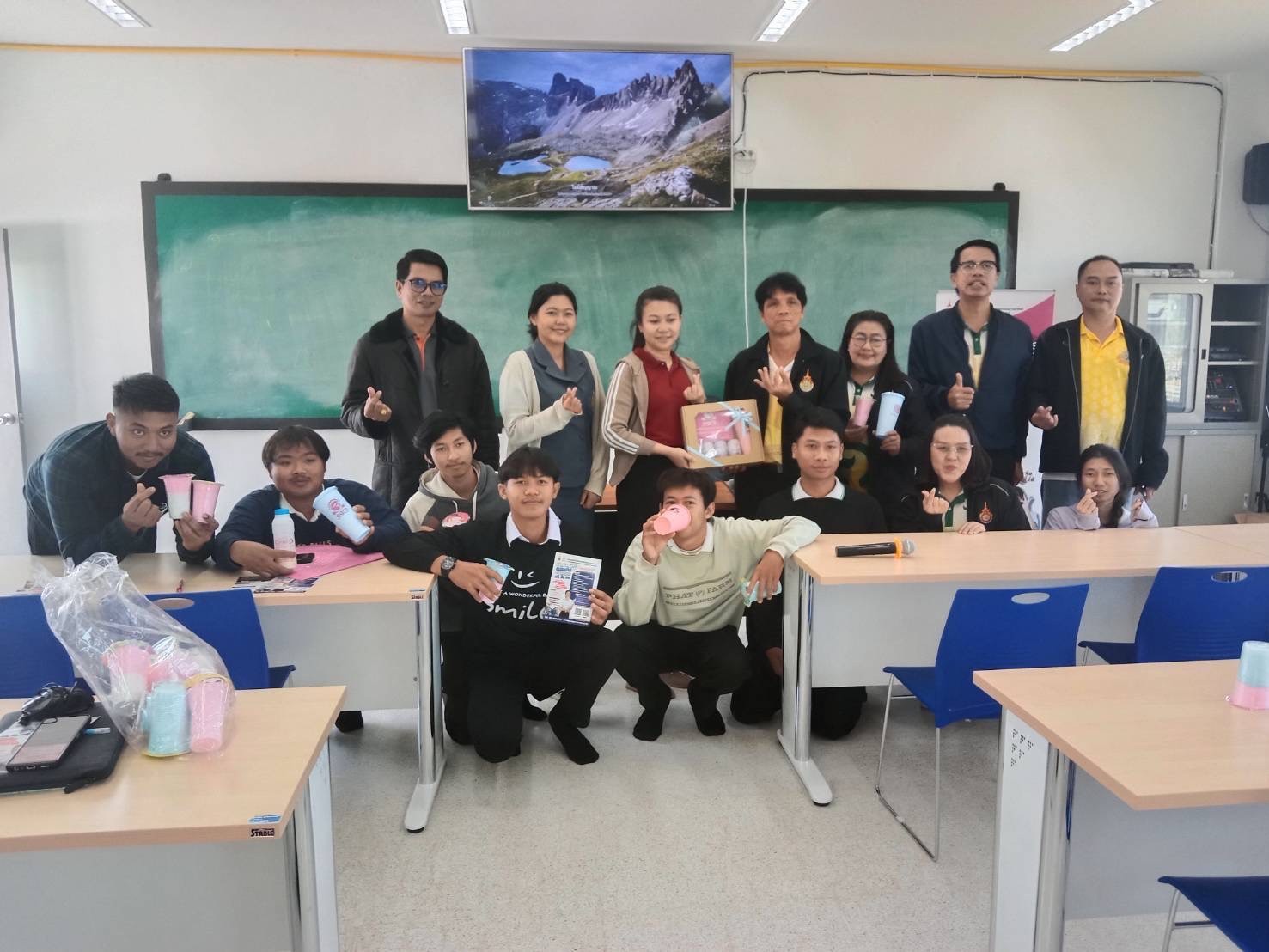 กิจกรรมแนะแนวการศึกษาต่อและประชาสัมพันธ์หลักสูตร