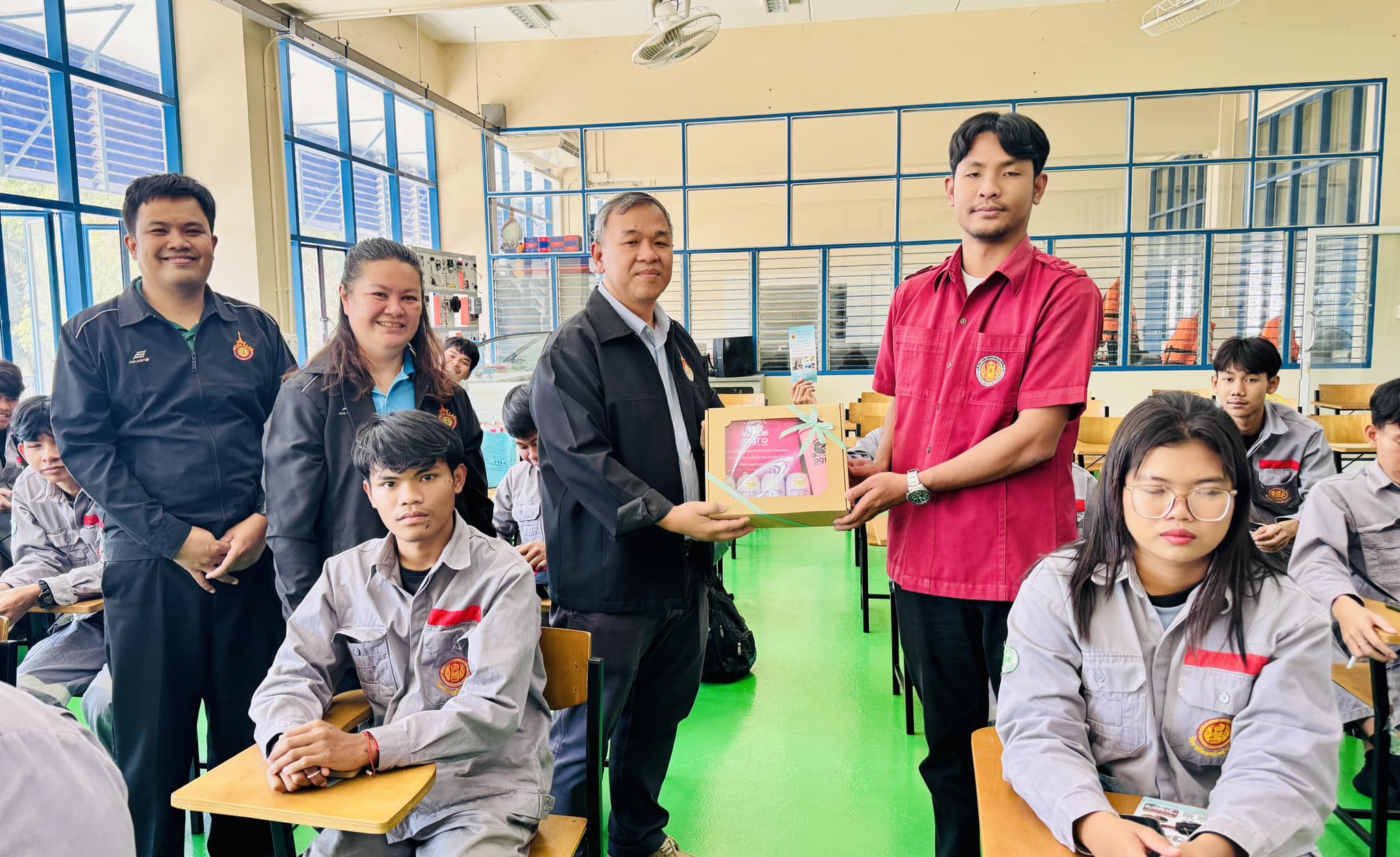 แนะแนวการศึกษาต่อและประชาสัมพันธ์หลักสูตร