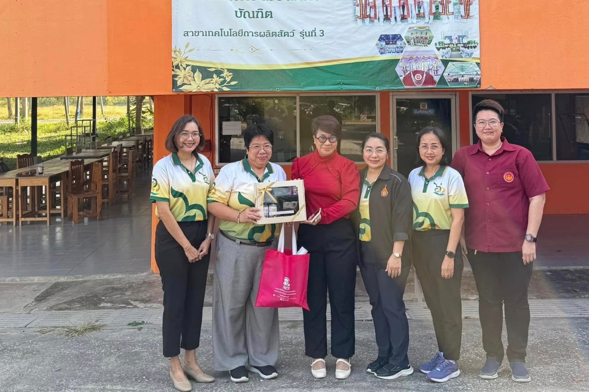 กิจกรรมแนะแนวการศึกษาต่อและประชาสัมพันธ์หลักสูตร