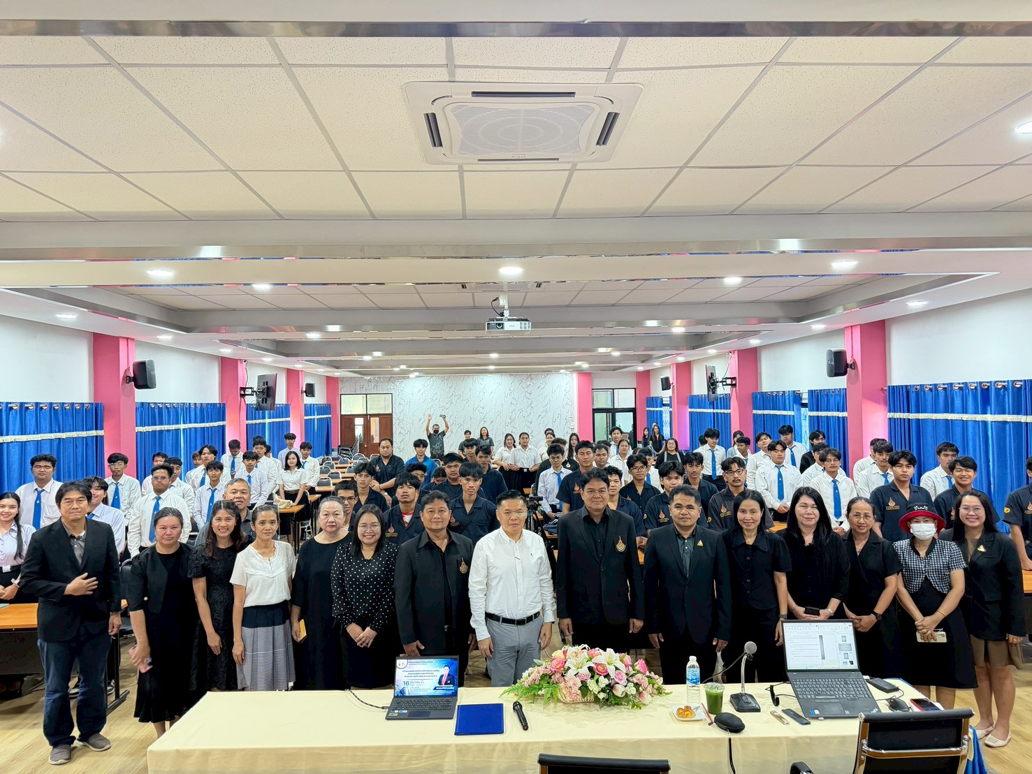 กิจกรรมปฐมนิเทศนักศึกษาเพื่อเตรียมความพร้อมก่อนออกปฏิบัติงานสหกิจศึกษาและฝึกประสบการณ์วิชาชีพในสถานประกอบการ