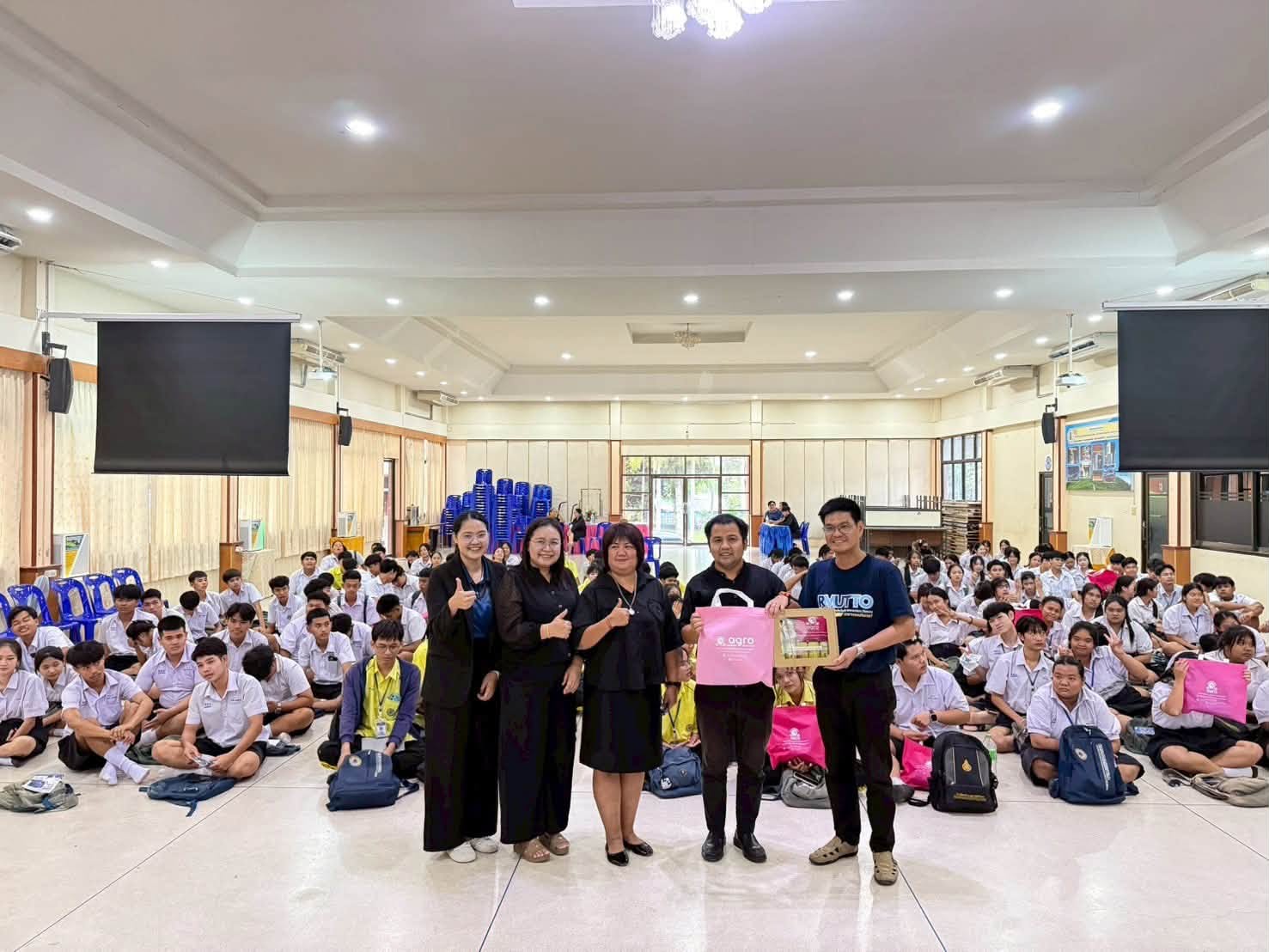 คณะเทคโนโลยีอุตสาหกรรมการเกษตร มทร.ตะวันออก วข.จันทบุรี ลุยแนะแนวการศึกษาต่อให้น้อง ๆ โรงเรียนชำนาญสามัคคีวิทยา จ.ระยอง